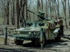 САУ Hawkeye MHS відстріляла понад 300 снарядів в Україні, а у 2027 році вже почне надходити до Косово