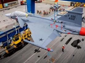 Скільки років пішло у Бразилії на отримання перших 10 Gripen і як їх доправляють через океан