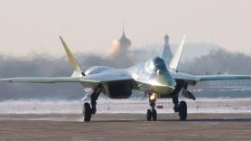РФ для захисту НПЗ у Омську спробувала використати свій новітній Су-57, але палаючий результат відомий