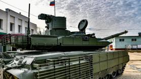 Рашисти засвітили Т-90М "Прорив" у VIP версії: коли мізків вистачає лише на мародерство
