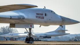 Скільки Ту-95МС і Ту-160 росіяни зможуть ховати на базі "Енгельс", де уже рік будують укриття