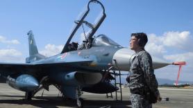 Як японці створили Mitsubishi F-2 за драконівських умов США та чим він краще за оригінальний F-16