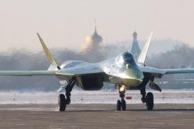 РФ для захисту НПЗ у Омську спробувала використати свій новітній Су-57, але палаючий результат відомий