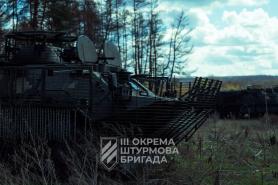 Які переваги у перетворенні БТР-60 з 1960-х років на роботи-камікадзе, як це зробили у Третьому армійському корпусі ЗСУ