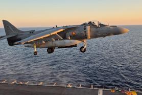 Іспанія буде літати на 45-річних AV-8B Harrier, щоб не втратити авіаносець за пів мільярда євро, потрапивши у пастку F-35B