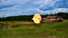Чим у США пропонують замінити сьогоднішні танки Abrams на полі бою через 20 років