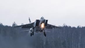 Фото МиГ-31 з Gripen дає більше питань, ніж відповідей, а "міноборони" РФ традиційно відбрехалося