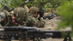 Армія США починає глобальну експрес-трансформацію для війни проти Китаю: штаби зі штучним інтелектом та дрони замість Apache