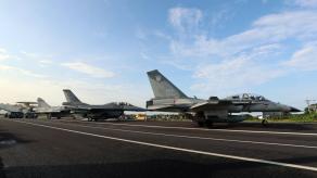 На Тайвані втомилися від затримок США з F-16 та говорять про компенсації через суд, але чи можливо це