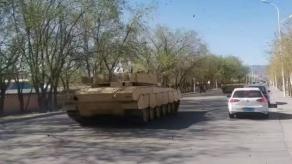Навіщо Китай створив гібридний танк і чи справді на нього поставлять лазерний захист