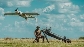 Спершу український Raybird виконав тисячі місій в Україні, а тепер його собі купує армія США