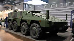 Аби оператори дронів не були беззахисними, KNDS зробили їм пункт управління Boxer UxV CS на базі важкого броньовика