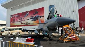 Спочатку Колумбія вибрала Gripen замість F-16, але тепер Китай пропонує J-10CE по $40 млн за "борт", і це може важливо