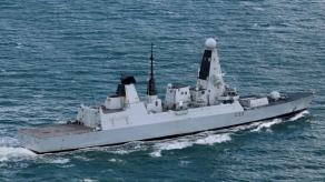 Навіщо есмінцю HMS Dauntless, що вже може збивати балістику, зенітні дрони, з якими він показався поряд з тральщиками ВМС ЗСУ