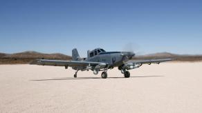 У США нарощують виробництво бойових "повітряних тракторів" OA-1K Skyraider, хоча замовлень нема