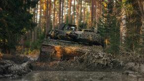 Скільки треба коштів на нові БМП CV90 коли готуєшся до масштабної війни на прикладі Нідерландів