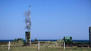 Які нюанси з ракетами до ЗРК С-300, які Україні у важких дебатах погодилася передати Болгарія