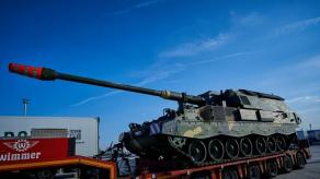 Угорщина до 2004 року списала майже 1100 артсистем і ОТРК, а тепер хоче крім PzH 2000 ще й ракетну систему на 300 км