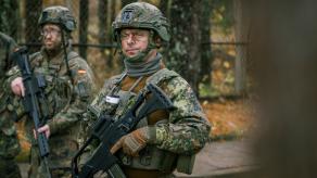 Невже треба 19 млрд євро щоб одягнути армію на півмільйона осіб за прикладом Німеччини