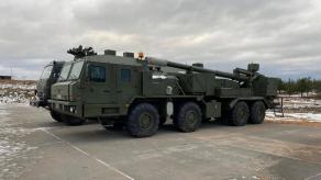 Невже росіяни нові колісні САУ "Мальва" та "Гиацинт-К" роблять одразу "на склад" за 200 км від Фінляндії та які є нові деталі по картині