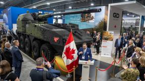 Німецькі САУ RCH 155 можливо вже в Україні, на що натякнули у GDLS під час презентації свого варіанту для Канади