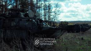 Які переваги у перетворенні БТР-60 з 1960-х років на роботи-камікадзе, як це зробили у Третьому армійському корпусі ЗСУ