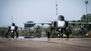 Угорщина отримала перші власні нові "старі" Gripen, а не орендовані, лізинг яких зовсім не такий дешевий, як здається