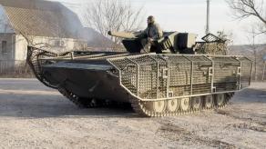 Невже Китай скопіював український захист БМП від дронів та чи має він хоч якісь цікаві інновації