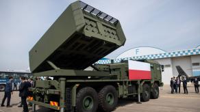 Поки США не дають виробляти ракети до HIMARS, у Польщі готуюються випускати боєприпаси до аналога - K239 HOMAR-K
