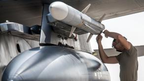 Німеччина заплатить за AIM-120 більше, ніж за власний Meteor, але інших варіантів немає