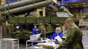 Виробництво зброї у РФ у цифрах: дані від ГУР щодо ракет, танків, літаків та артилерії
