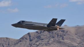 Треба заплатити на 505 млн доларів більше, хоча куплять на 6 літаків менше - у Швейцарії визначилися з кількістю F-35