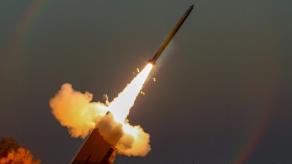 ЗСУ у одному залпі можуть запустити понад 400 ракет GMLRS з HIMARS: а от скільки їх виробляють зараз у США