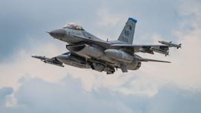 Чи вистачить 40 км: Сирський озвучив дійсно важливу деталь щодо реальної ролі та можливостей F-16 у небі України