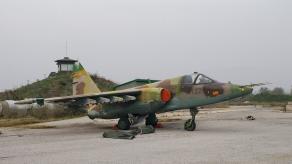 Чому Македонія спочатку купила в Україні аж чотири Су-25 та 12 Мі-24, а тепер віддає 