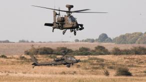 Британці вклали 2,3 млрд доларів у нові Apache, а тепер намагається зрозуміти чи актуальні вони
