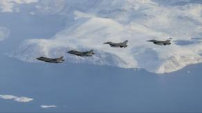 Чому США вчепились у Гренландію і мова зовсім не про оборону, як і у випадку з Канадою