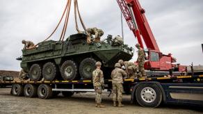 До 400 тисяч доларів за вживаний Stryker "без прикрас" - скільки бронемашин може купити Греція