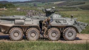 Угорці не можуть визначитись, так скільки російських БТР-80А вони віддали Сербії по ціні металобрухту - 22, 66 чи навіть 108