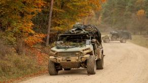 155 тисяч доларів за незахищений багі без дверей - США замовляють ще 121 M1301 ISV, якими замінюють БТР Stryker