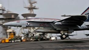 У ВМС США бояться, що через 10 років Іран зможе позбивати їхні Super Hornet, тому їм треба "невидимка" F/A-XX