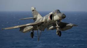 Більшість літаків Super Etendard​ ледь не у стані металобрухту, але Аргентина не полишає надії повернути в стрій хоча б якісь