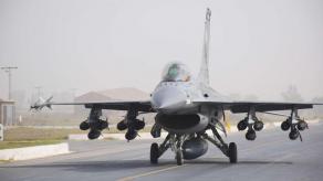 Як з 12 F-16 одразу запустити 144 ракети ERAM та з яких ще винищувачів Повітряних сил ще їх можна запускати