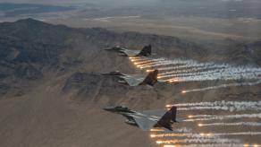 Один F/A-18 Hornet "переміг" одразу три F-15E Strike Eagle, встановивши новий рекорд, нові деталі найдорожчого frendly fire в історії