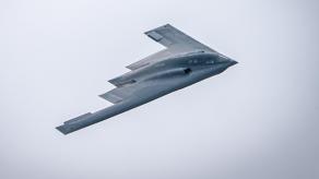 Під які справжні задачі створювався стелс-бомбардувальник B-2, а не тягати 13-тонні бомби у 36-годинній місії 