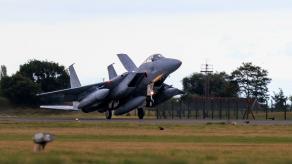 Як японські F-15 здійснили історичний політ до Великої Британії та що для цього знадобилось
