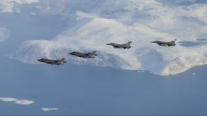 Чому США вчепились у Гренландію і мова зовсім не про оборону, як і у випадку з Канадою