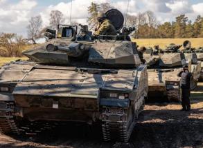 Швеція хоче, щоб їхні БМП СV90 були в строю ще як мінімум 19 років і укладає контракти на подовження строку служби