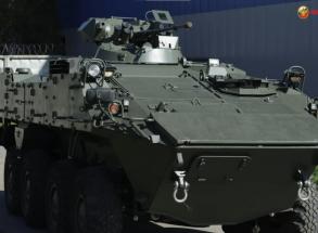 Перші фото доведеної версії нового БТР-22 рашистів, дешевої копії К-17 "Бумеранг", але все ще без обіцяної башти