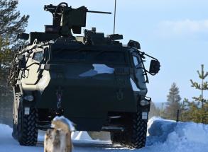 БТР Patria 6x6 постачалися Україні, а тепер зможуть знищувати танки для Німеччини завдяки ПТРК MELLS LR2